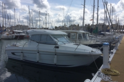 Beneteau Antares 750 HB for sale in France for €28,000 (£24,934)