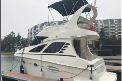 Sports Cruiser Silverton 38 for sale in Singapore for $310,000 (£175,330)