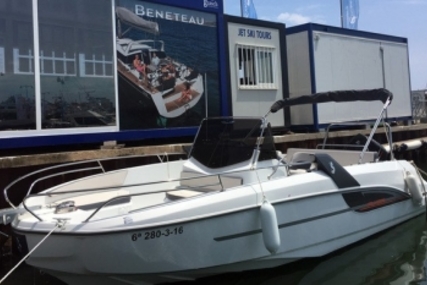 Beneteau Flyer 7.7 Spacedeck for sale in France for €54,900 (£49,322)
