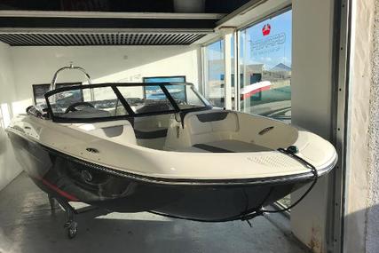 Bayliner Element E6 for sale in United Kingdom for £29,465 Bayliner Element E6 for sale in United Kingdom for £29,465
