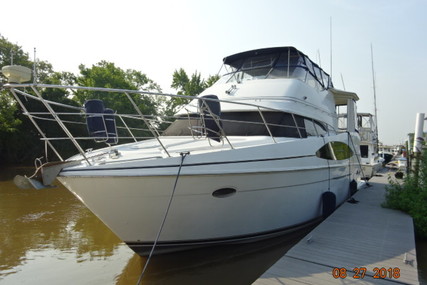 Carver Yachts 466 for sale in United States of America for $194,500 (£150,975) Carver Yachts 466 for sale in United States of America for $194,500 (£150,975)