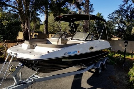 Bayliner 215 Deck Boat for sale in United States of America for $41,000 (£31,672) Bayliner 215 Deck Boat for sale in United States of America for $41,000 (£31,672)