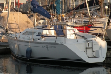 Jeanneau Sun Odyssey 30 for sale in Portugal for €31,000 (£27,850)