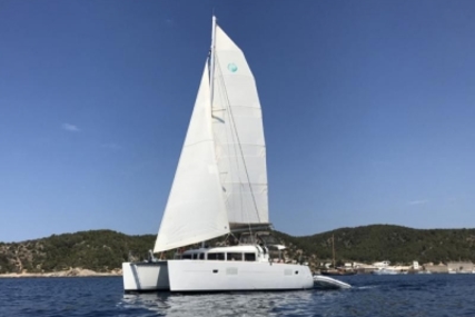 Lagoon 400 S2 for sale in Spain for €255,000 (£224,486)