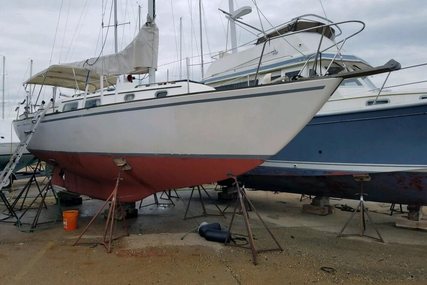 Pearson 35 for sale in United States of America for $12,500 (£9,693)