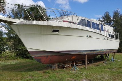 Chris-Craft 381 Catalina for sale in United States of America for $9,000 (£6,962)