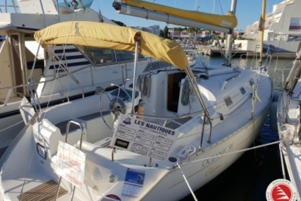 Beneteau Oceanis 311 Clipper for sale in France for €39,900 (£35,223)