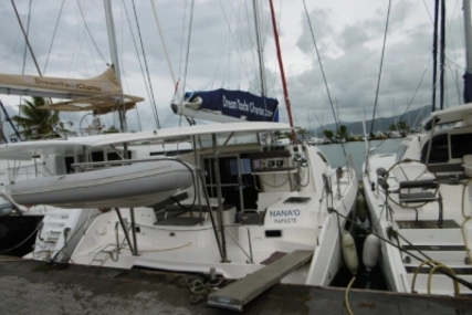 Robertson and Caine LEOPARD 384 for sale in France for €165,000 (£141,375)