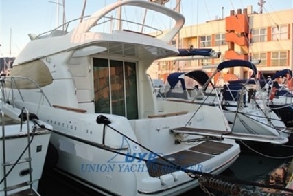 Prestige 36 for sale in Italy for €90,000 (£78,529)