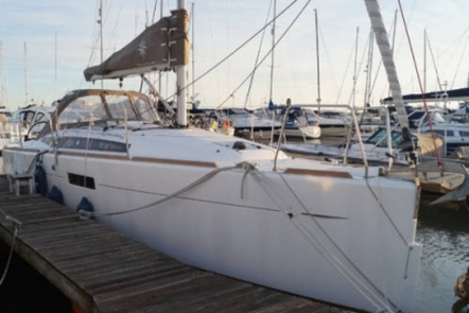 Jeanneau Sun Odyssey 349 Lifting Keel for sale in United Kingdom for £104,999