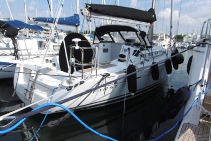 Beneteau First 35 for sale in France for €115,000 (£100,270)