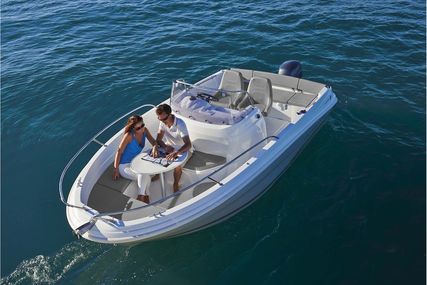 Jeanneau Cap Camarat 5.5 CC for sale in United Kingdom for £30,950
