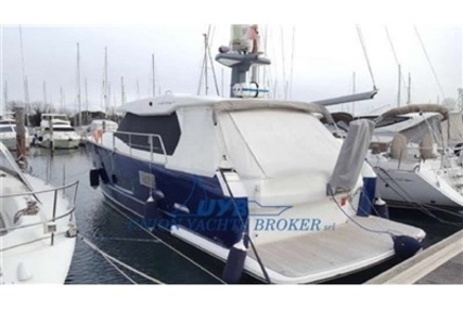 Azimut Yachts 43 Magellano for sale in Italy for €380,000 (£329,549)