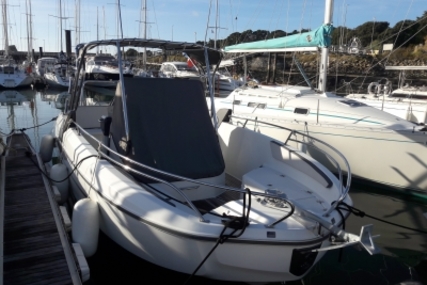 Beneteau Flyer 7.7 Spacedeck for sale in France for €52,000 (£44,946)