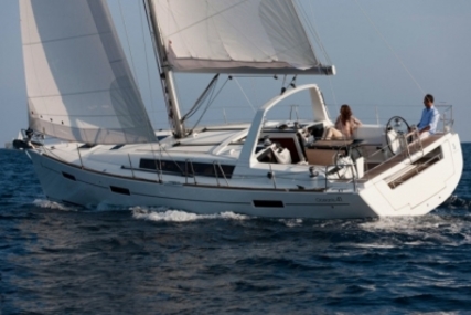Beneteau Oceanis 41 for sale in Spain for €158,000 (£137,376)