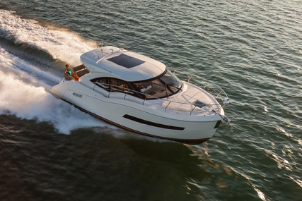 Carver Yachts 37 COUPE for sale in United States of America for $389,000 (£299,120) Carver Yachts 37 COUPE for sale in United States of America for $389,000 (£299,120)