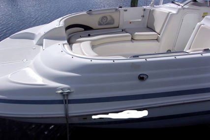 Chris-Craft 260 SPORT DECK for sale in United States of America for $12,900 (£9,959)
