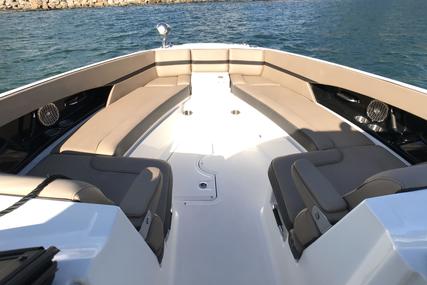 Sea Ray 350 SLX for sale in Hong Kong for $265,000 (£204,502)