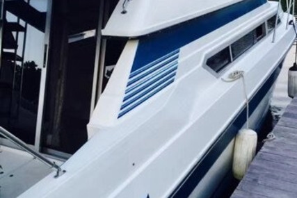 Carver Yachts 3067 Santego for sale in United States of America for $18,750 (£14,428) Carver Yachts 3067 Santego for sale in United States of America for $18,750 (£14,428)
