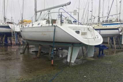 Beneteau Oceanis 311 Clipper for sale in Ireland for €37,500 (£32,462)