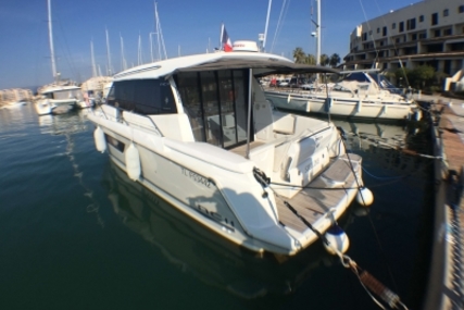 Jeanneau NC 11 for sale in France for €269,000 (£232,860)