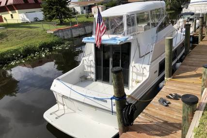 Carver Yachts 330 Mariner for sale in United States of America for $38,900 (£29,933) Carver Yachts 330 Mariner for sale in United States of America for $38,900 (£29,933)