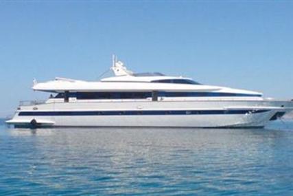 Tecnomarine 90 for sale in Greece for €800,000 (£685,736)