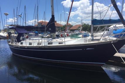Perry 41 for sale in Philippines for $69,000 (£53,057)