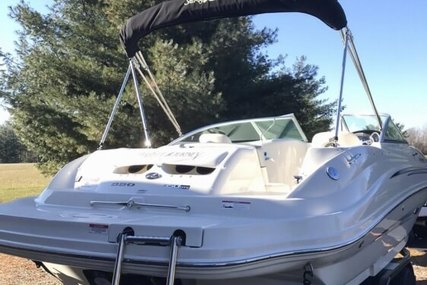 Sea Ray 220 SD for sale in United States of America for 38.900 $ (29.971 £)