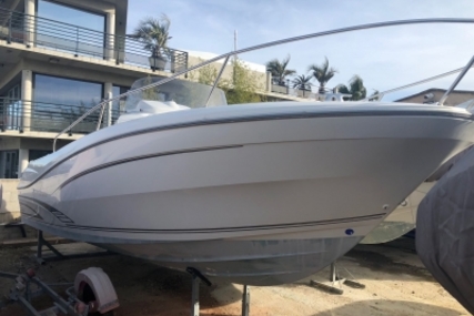 Jeanneau Cap Camarat 7.5 Cc for sale in France for €24,000 (£20,724)