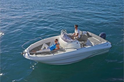 Jeanneau Cap Camarat 5.5 CC for sale in United Kingdom for £32,250