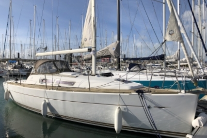 Jeanneau Sun Odyssey 33i for sale in France for €62,000 (£53,555)