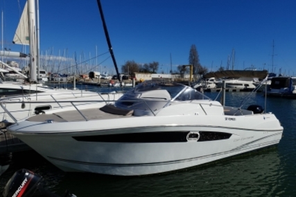 Jeanneau Cap Camarat 8.5 WA for sale in France for €79,000 (£68,284)