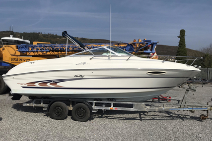 Sea Ray 215 Express Cruiser for sale in United Kingdom for £11,995