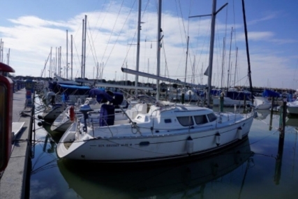 Jeanneau Sun Odyssey 40 DS for sale in Italy for €69,000 (£59,640)