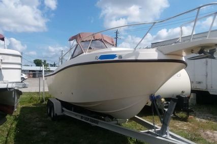 Mako 240 Walkaround for sale in United States of America for $12,250 (£9,775)