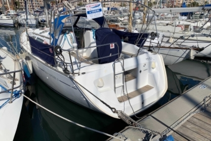 Jeanneau Sun Odyssey 35 for sale in France for €50,000 (£43,190)
