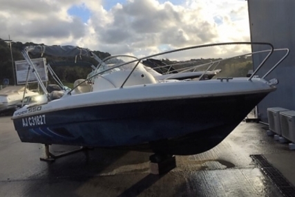 Beneteau Flyer 550 Open for sale in France for €11,000 (£9,508)