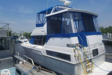 Carver Yachts 33 Aft Cabin for sale in United States of America for $50,600 (£38,936) Carver Yachts 33 Aft Cabin for sale in United States of America for $50,600 (£38,936)