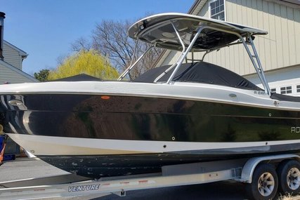 Robalo R247 for sale in United States of America for $70,000 (£54,322)