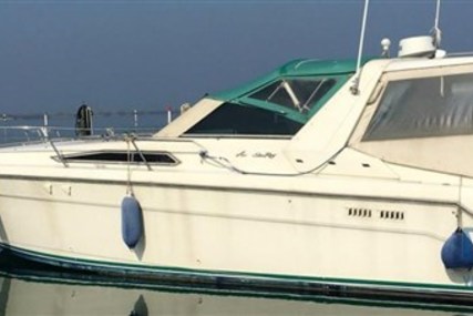 Sea Ray 370 Sundancer for sale in Italy for €35,000 (£30,298)