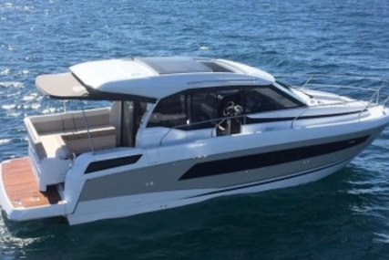 Jeanneau NC 33 for sale in Ireland for €329,000 (£290,556)