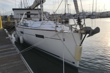 Beneteau Oceanis 41 for sale in France for €159,000 (£139,554)