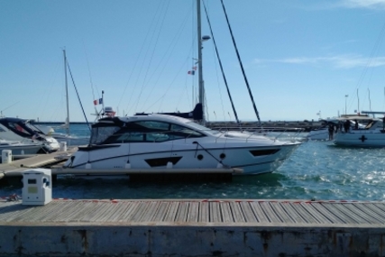 Beneteau Gran Turismo 40 for sale in France for €309,900 (£271,651)
