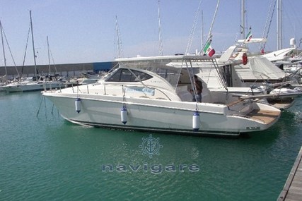 Cayman 43 Walkabout for sale in Italy for €185,000 (£156,303)