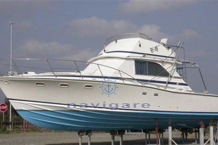 Bertram 38 FLY for sale in Italy for €60,000 (£53,712)