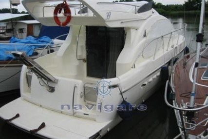 Azimut Yachts 39 for sale in Italy for €125,000 (£110,394)