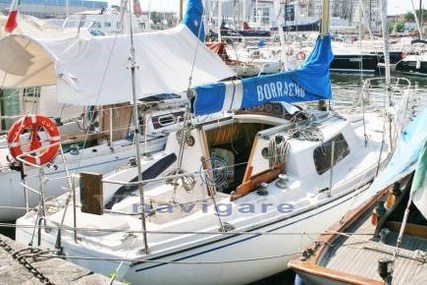 Jeanneau Folie Douce for sale in Italy for €18,000 (£15,509)