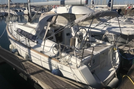 Beneteau Oceanis 31 for sale in France for €79,000 (£70,652)