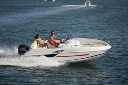 Beneteau Flyer 550 Open for sale in France for €19,900 (£17,444)